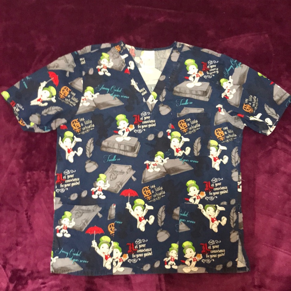 Disney Jiminy Cricket men’s scrub top